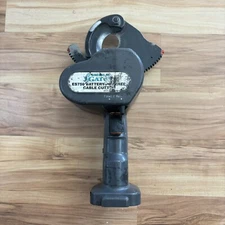 Greenlee Gator ES750 12V Battery Powered Cable Cutter With Out Battery & Charger