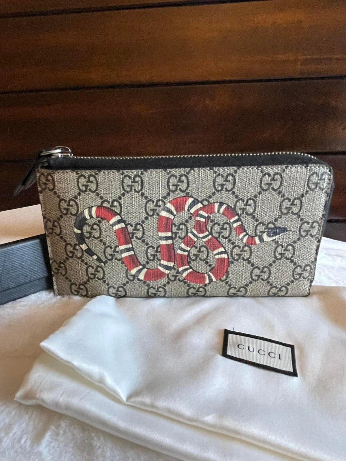 Portefeuille Gucci GG Supreme Monogramme Kingsnake Zip Beige Neuf