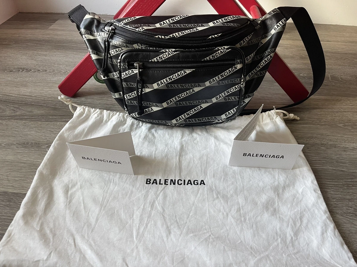 balenciaga logo belt bag