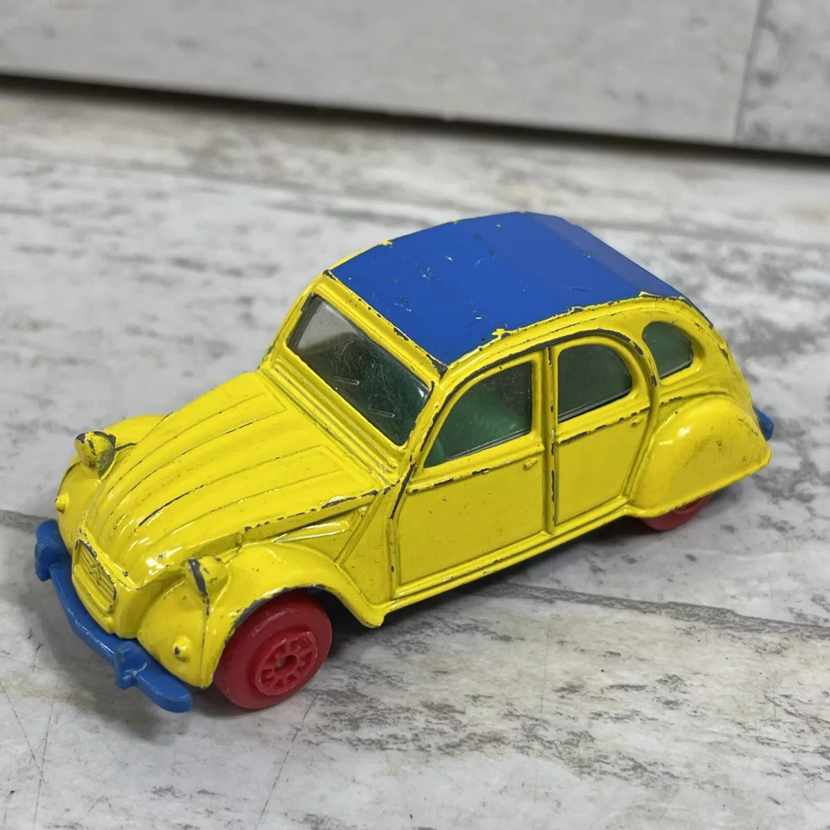 Vintage Maisto 1 64 Citroen 2CV My Very First Wheels DieCast Car. Yellow Bright