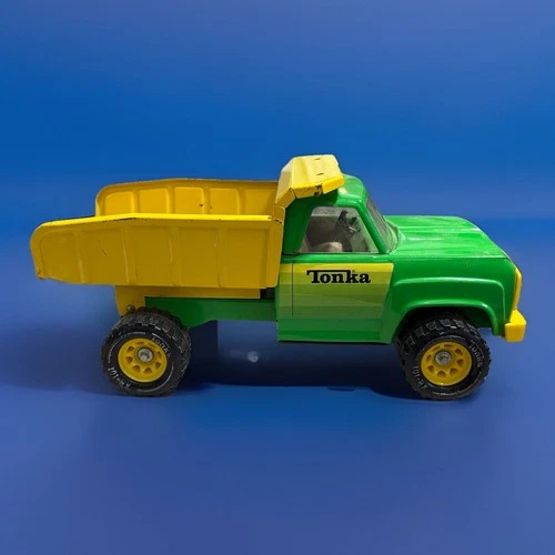 Tonka Dump Truck Green and Yellow Pressed Steel Play Toy Vintage (M)
