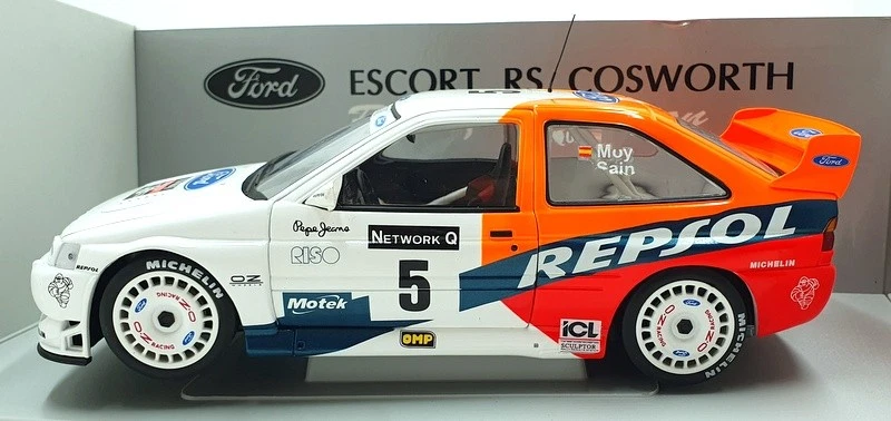 UT Models 1/18 Scale 39750 - Ford Escort WRC RAC Rally #5 Repsol 1997 Sainz Moya - Image 3 of 4