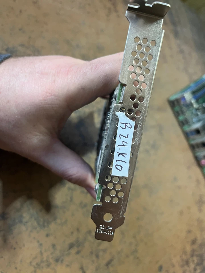 ADAPTEC ASR-5405 PCI EXPRESS X8 4-PORT SAS RAID CONTROLLER W/ 256MB CACHE - Image 4 of 4