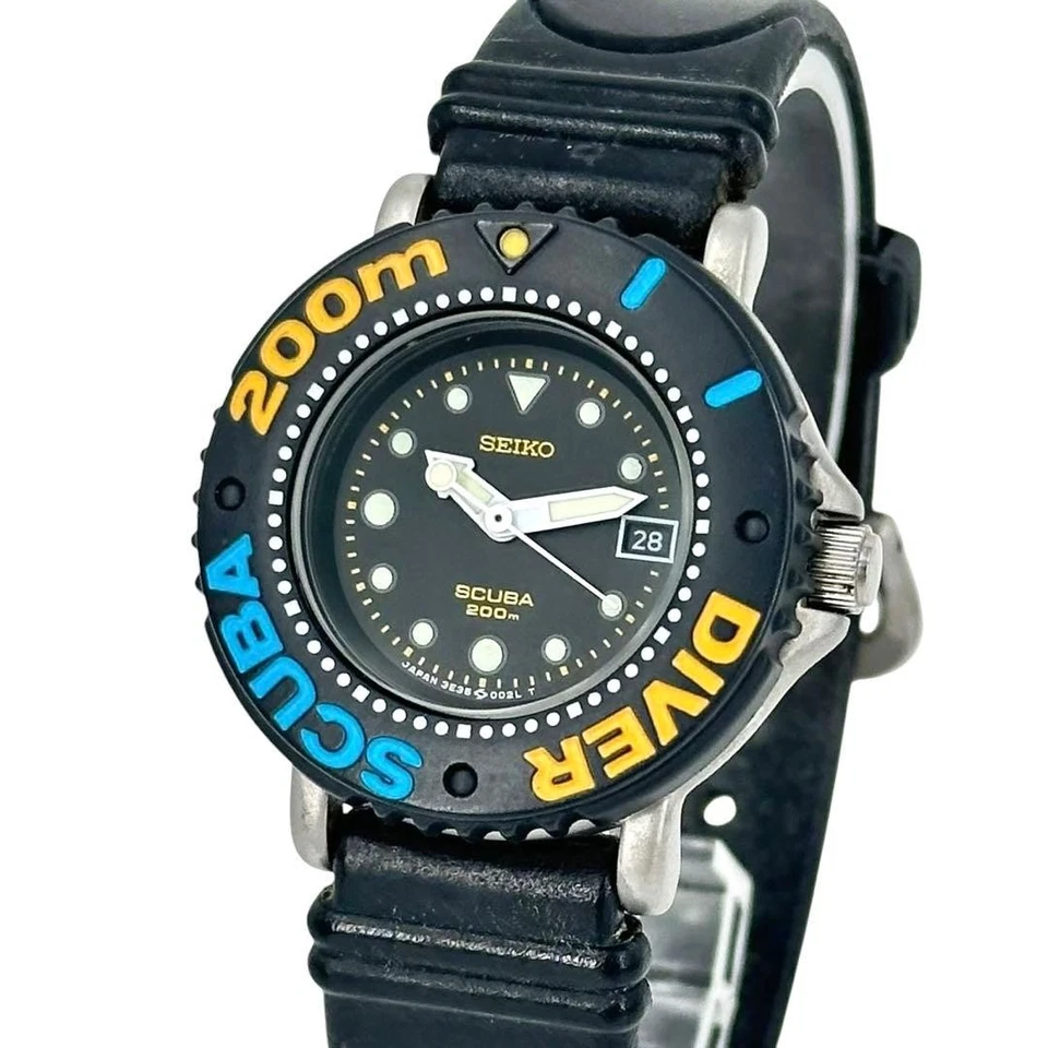 Montre de plongée SEIKO Scuba 200 m date lunette tournante analogique japonai... - Photo 1/4