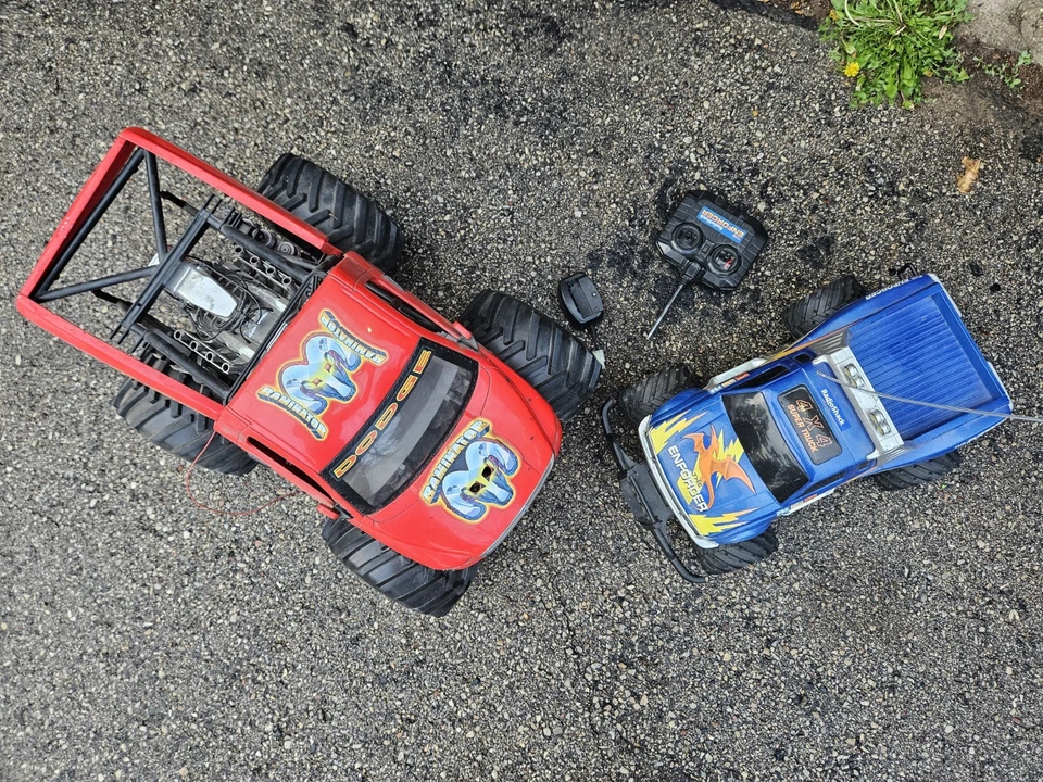 2) Dodge RAMINATOR + ENFORCER Radio Shack Radio Control Monster TRUCK LOT REPAIR - Image 2 of 4