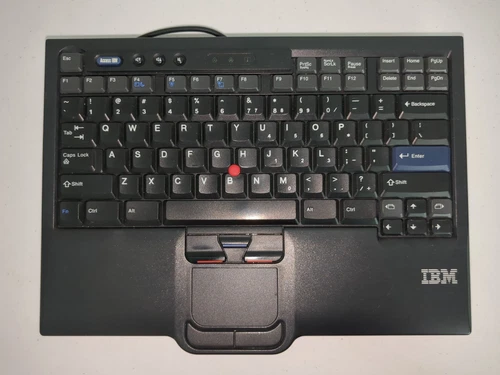 IBM SK-8840 PS/2 Keyboard w/ TrackPoint