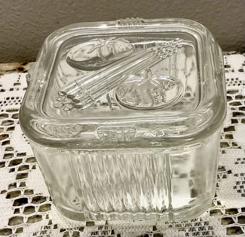 Vintage Clear Glass Refrigerator Dish W/ Lid  Vegetable Embossed  Federal Glass