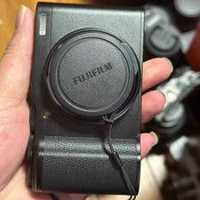 Fujifilm XF10 Digital Camera 24MP 4K Video WiFi - Black - Excellent Cond