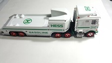 HESS 1999 SPACE SHUTTLE TRANSPORT TRUCK AND TRAILER