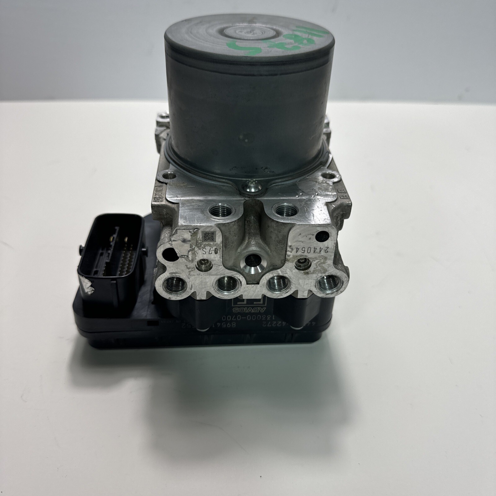 2015 Toyota Rav4 ABS Anti Lock Brake Pump Module | 44540-42272 for  