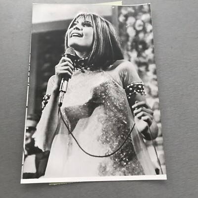 SANDIE SHAW et ADAM FAITH - PHOTO DE PRESSE ORIGINALE 13x18cm