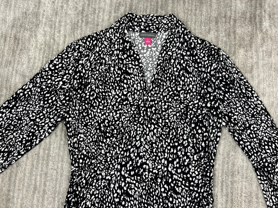 Blusa Vince Camuto Feminina Pequena Preta Branca Cinza Decote V Manga 3/4 Casual - Imagem 2 de 4