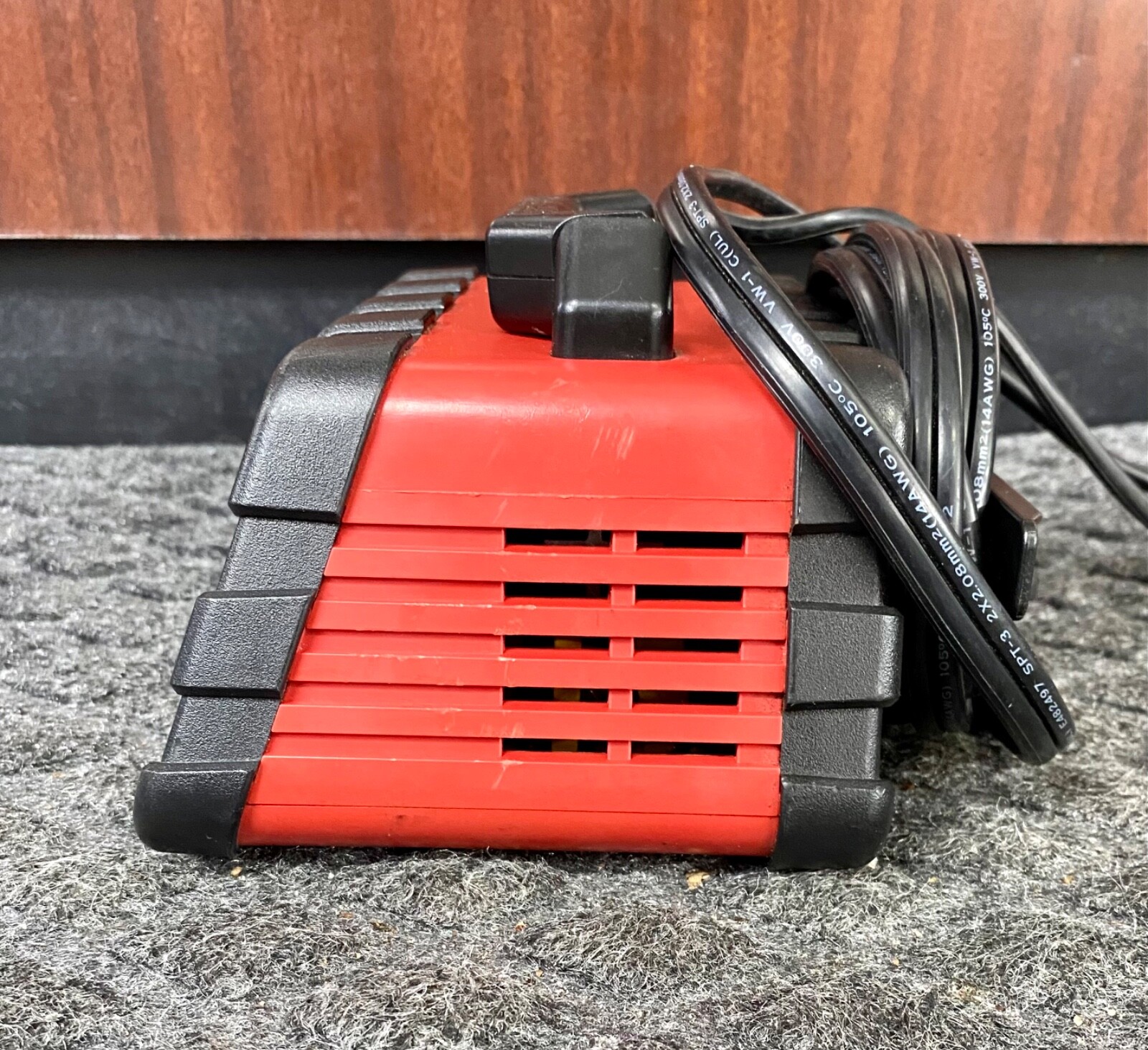 VIKING 2/8/15 Amp Automatic Microprocessor Controlled Battery Charger