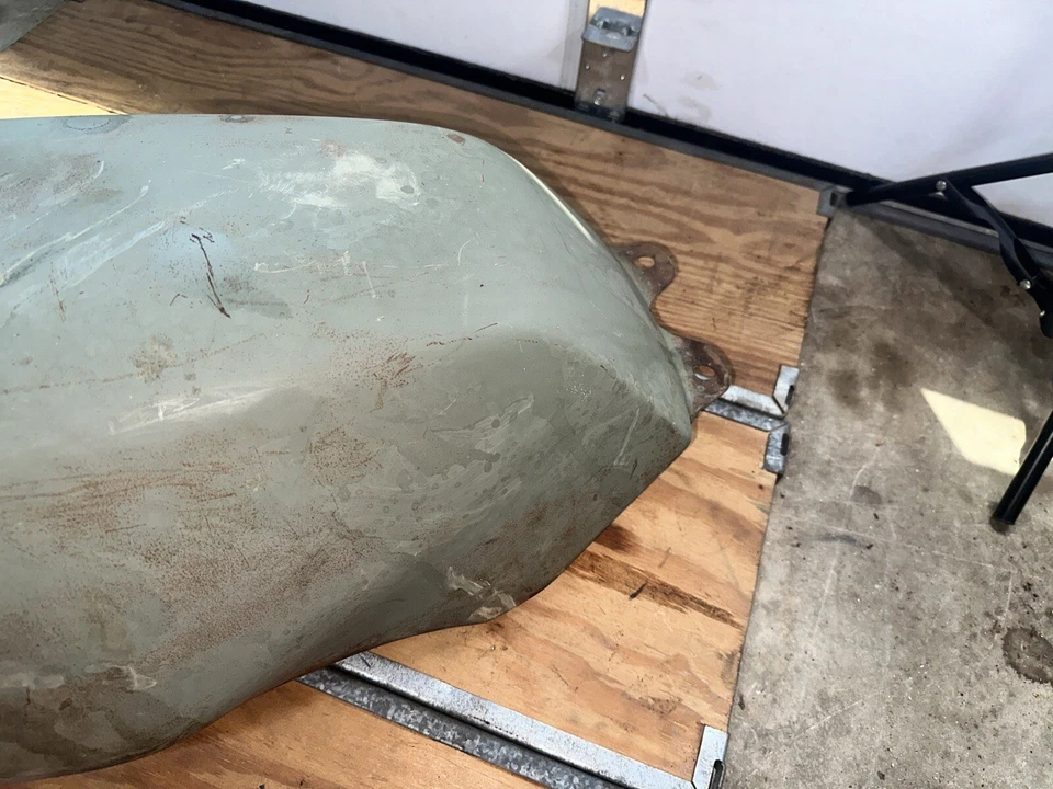 Tanque de gasolina Suzuki 1982 1983 GS1100 GS1100E GS1100ES fabricante de equipos originales Foto 4 de 4