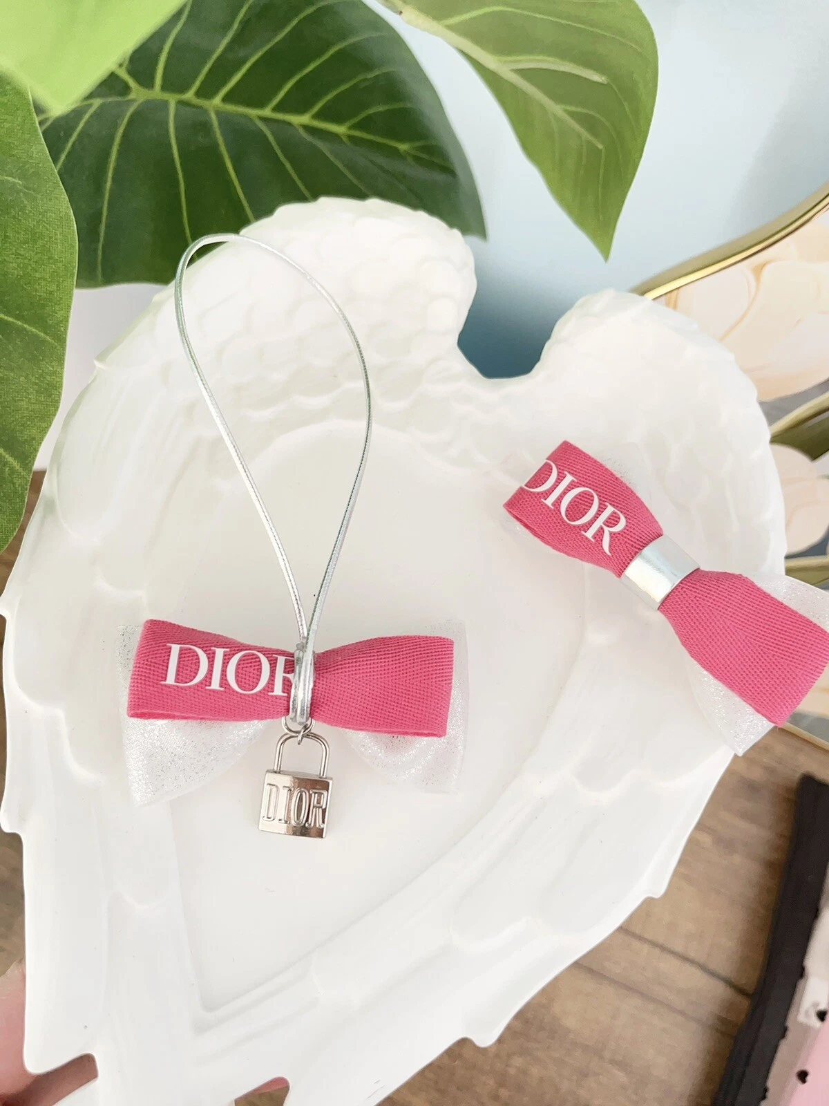 Dior Ruban Sac Charm Voiture Pendentif Broche Suspendue Coffret Cadeau Vacances