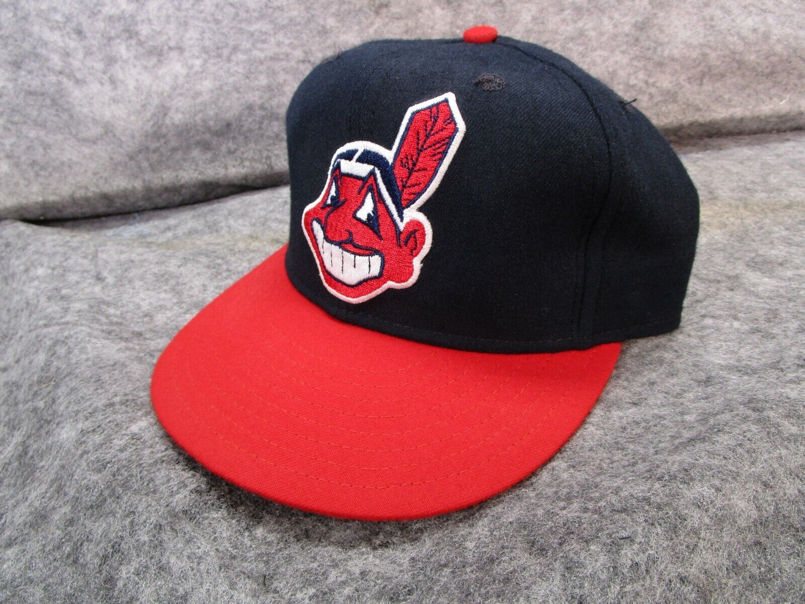 VTG Cleveland Indians Hat Wool 90s New Era 59Fifty Diamond Fitted Cap Size  7 1/8