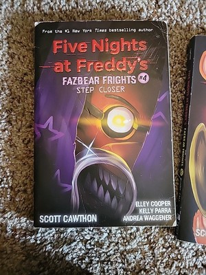 Step Closer: An AFK Book (Five Nights at Freddy's: Fazbear Frights #4)