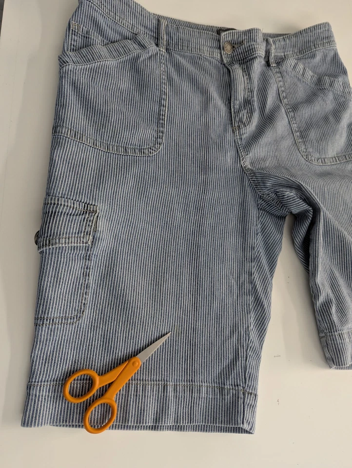 Pantalones Cortos Chicos Mujer 2 EE. UU. Grande Carga Azul Blanco Rayas 11" Bermudas Elastizadas Foto 4 de 4