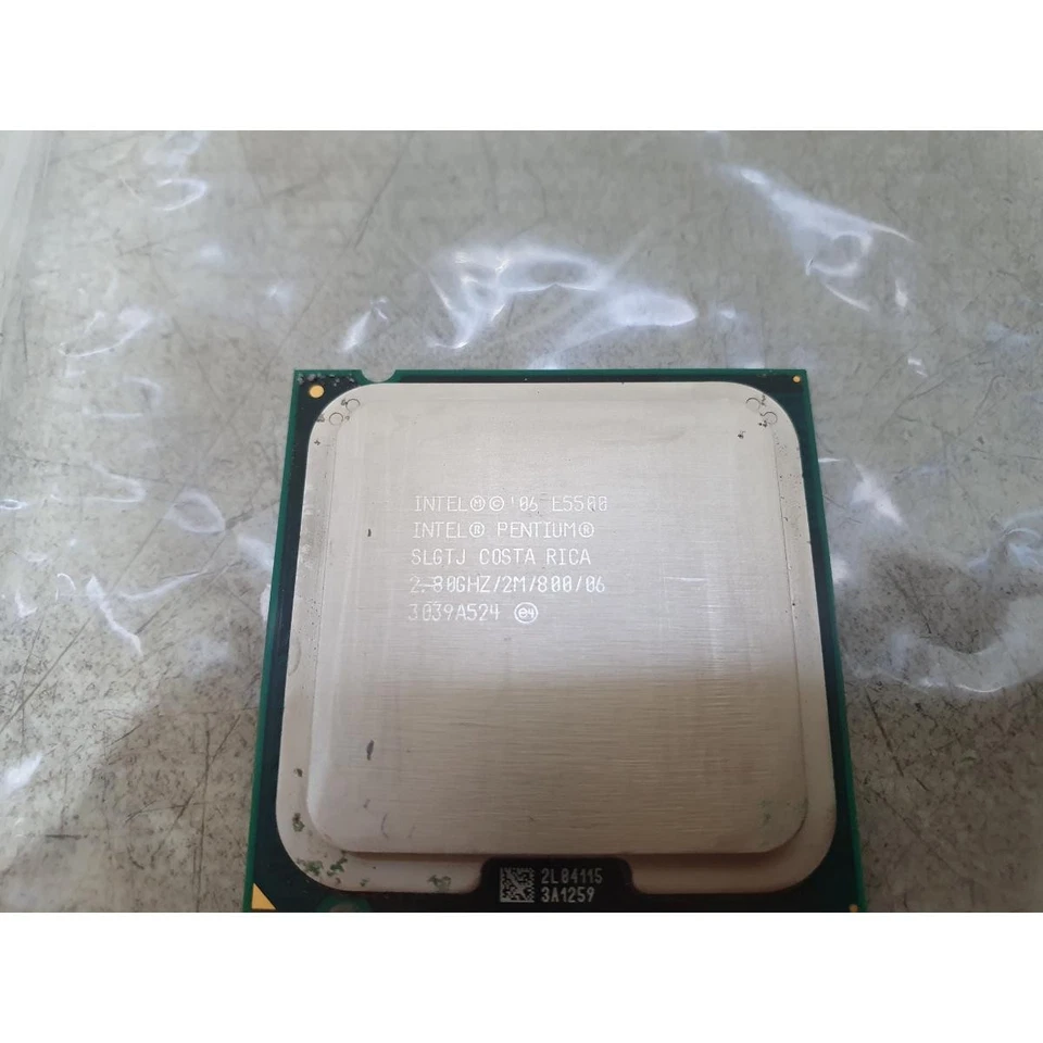 Intel Pentium E5500 Dual-Core Desktop CPU Processor Silver 2.8 GHz Socket 775 - Image 2 of 4