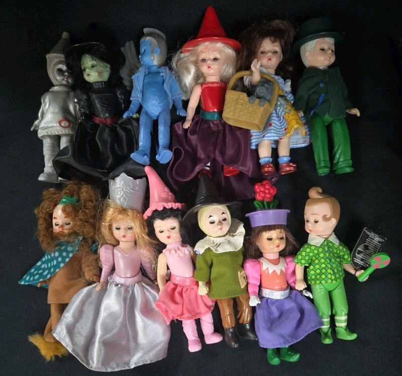 Set of 12 Madame Alexander McDonalds Happy Meal Wizard of Oz Dolls 2007 - 2008
