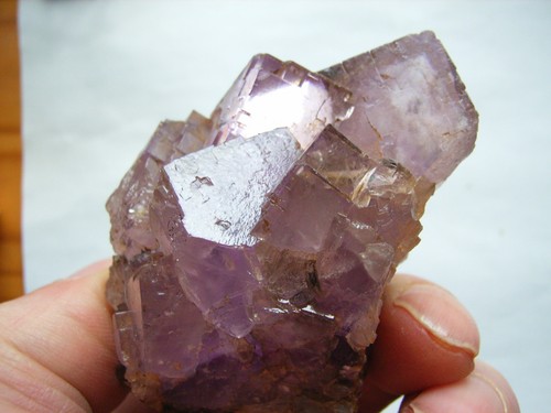 FLUORIT Kristallstufe aus Berbes, Spanien FLUORIT Kristallstufe aus Berbes, Spanien