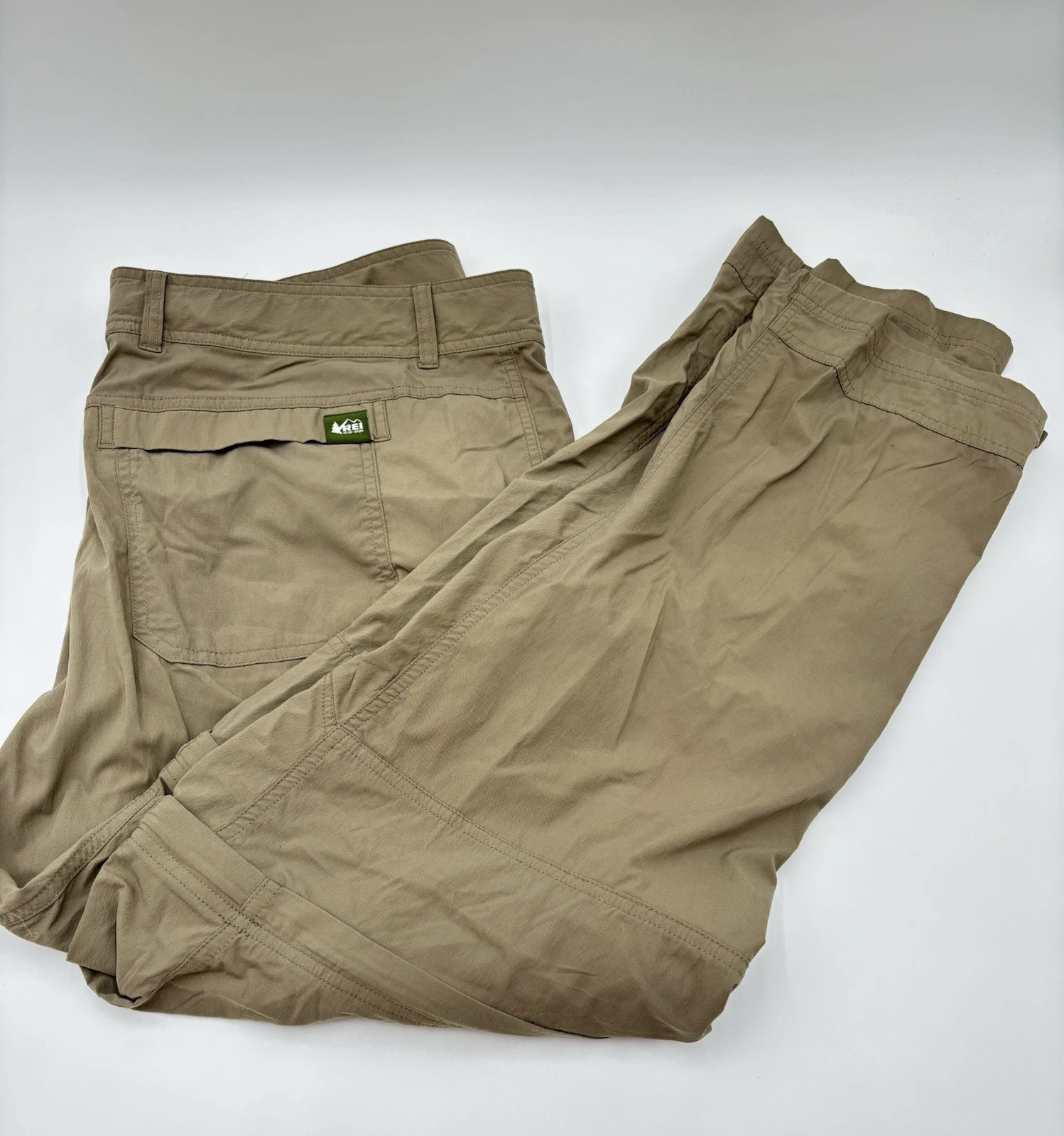 REI Co Op Cargo Pants Mens 40x32 Relaxed Khaki Nylon Spandex Hiking
Opens in a new window or tab