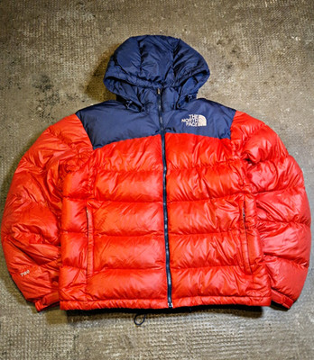 The North Face 700 Nuptse Puffer Jacket Rot/Blau - Gr. M