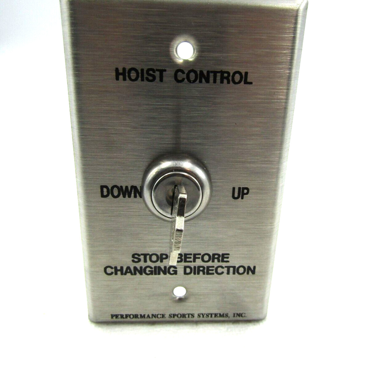 C&K KEY SWITCH, G Y Series, ROUND, RED, KEY. SOLDER TABS, GREAT KEY SWITCH