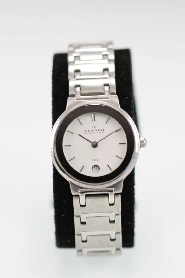 Skagen shop watch white