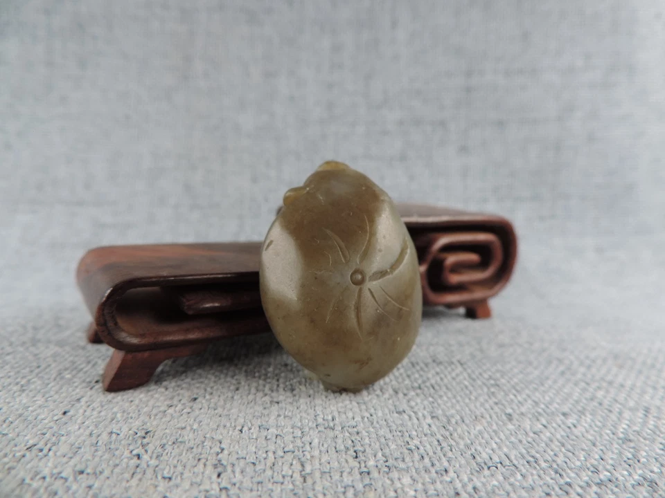 Pingente de peixe antigo chinês natureza hétiana escultura manual jade H - Imagem 3 de 4