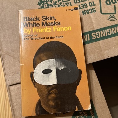 Black Skin White Masks - Frantz Fanon Grove Press Black Cat 1968 2nd Ed