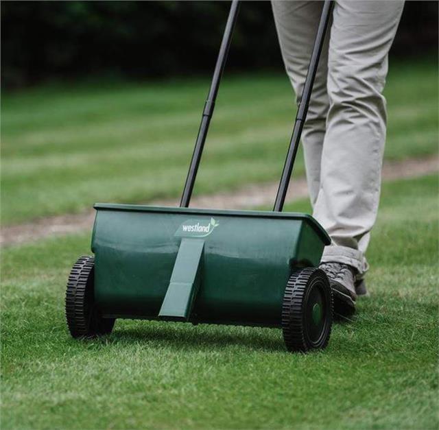Westland Drop Lawn Spreader of 41cm Width