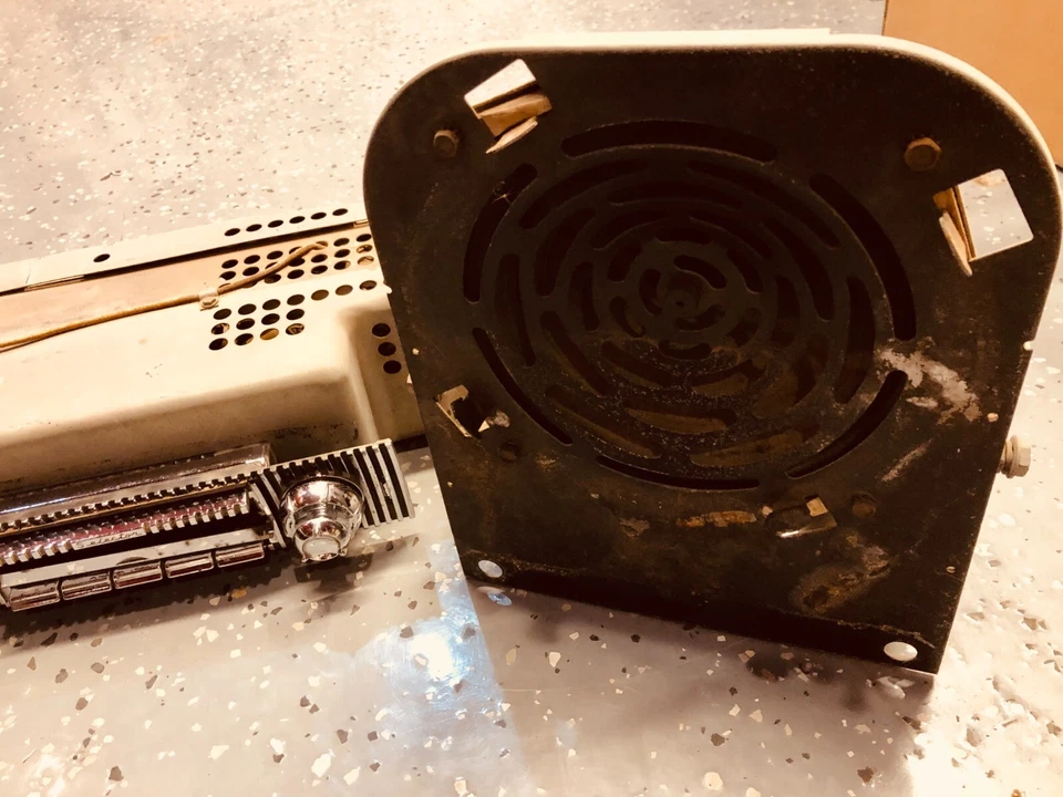 Oldsmobile Super Deluxe 1956 Wonderbar Radio 88-98 Starfire 56 Olds 983336 Delco Foto 3 de 4