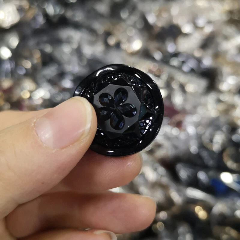 5x 25/30mm Round Buttons Resin DIY Sewing for Winter Coat Jacket Sweater Costume - Image 3 of 4