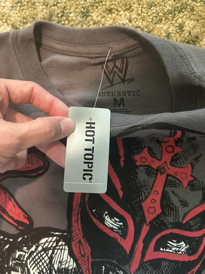 Camiseta Y2K Auténtica Deadstock RARA WWE Rey Mysterio Gráfica, Gris, Desde 2011 Foto 3 de 4