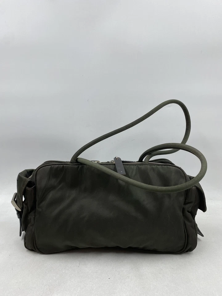 Bolso de hombro PRADA de nailon negro Foto 2 de 4