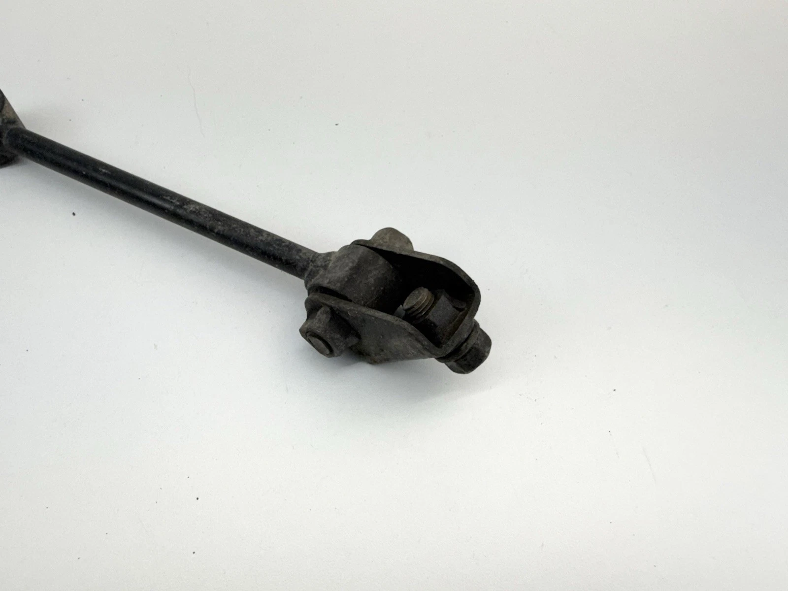 ✅ 1987 - 2006 Yamaha Banshee 350 YFZ350 Engine Mount Damper Bracket OEM 2000