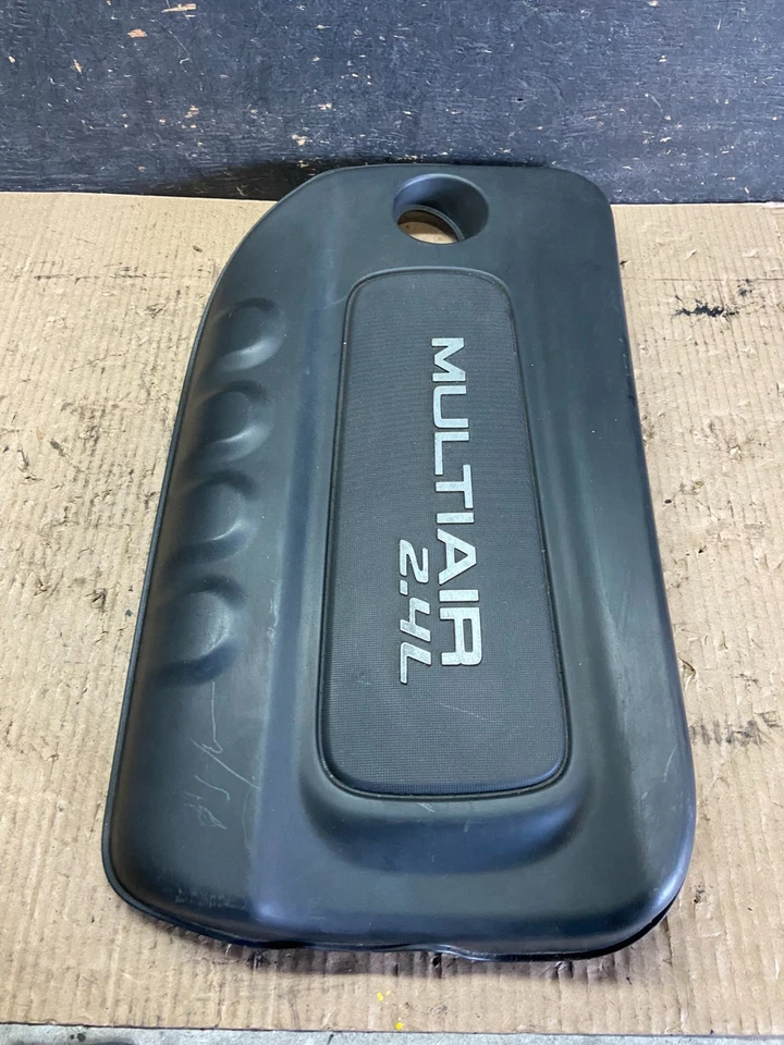 2014 to 2020 Jeep Cherokee 2.4L Multiair Engine Cover OEM Q3327 DG - Image 3 of 4