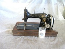 TOP ZUSTAND Antike Nähmaschine VESTA SAXONIA 1956  Wanzer Howe Singer