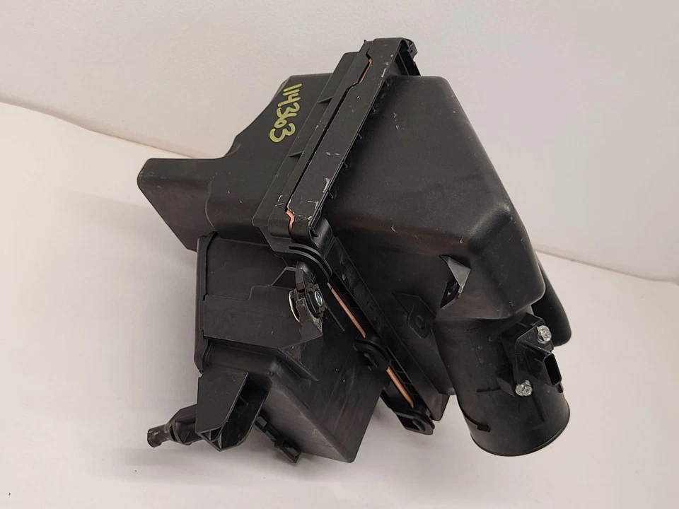  2012 2013 2014 2015 2016 2017 NISSAN QUEST Air Cleaner 3.5L 6 Cylinder  - Image 4 of 4