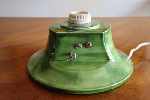 Please Read* Vintage ARNEL'S Ceramic Christmas Tree Musical Base Only ~8.4" - Picture 5 of 14