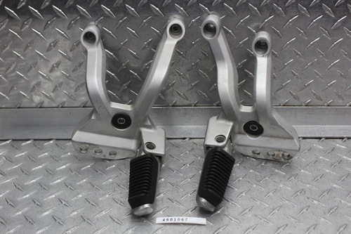 BRACKET,PILLION | MODEL K2/K3/K4
