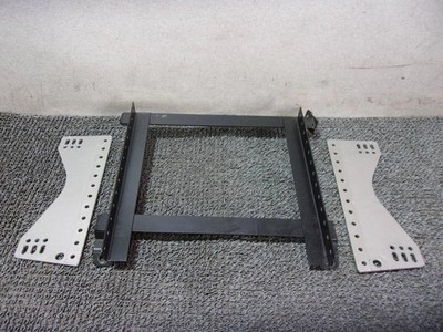 C35 Laurel BRIDE full bucket seat rail, side-mount fixed type, right  / 4T2-1569