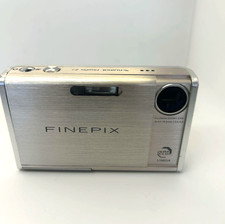 Fujifilm FinePix Z2 5.1MP 3x Zoom Compact Digital Camera Silver Japan Tested