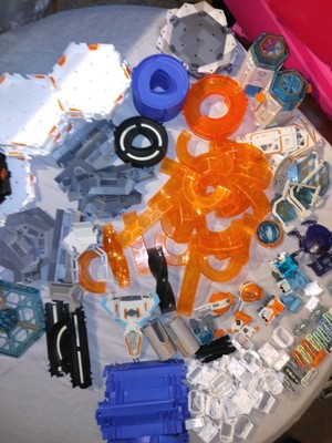  Hexbug huge Lot  of Tracks, Accessories,Bugs (Read)