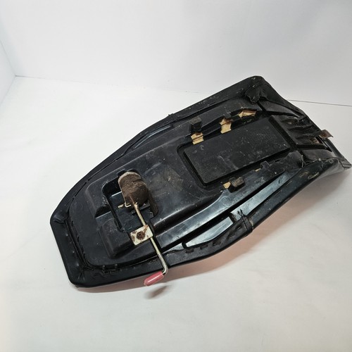Polaris Predator 50 Seat Oem Polaris Predator 50cc Seat Black - Foto 6 di 8