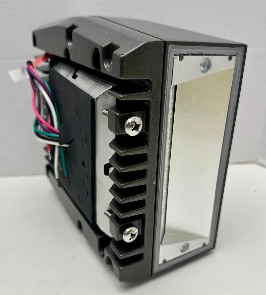 Cooper Lighting Solutions Axcent Small LED Wall Pack Walkway Light 14W 120-277V - Image 2 of 4