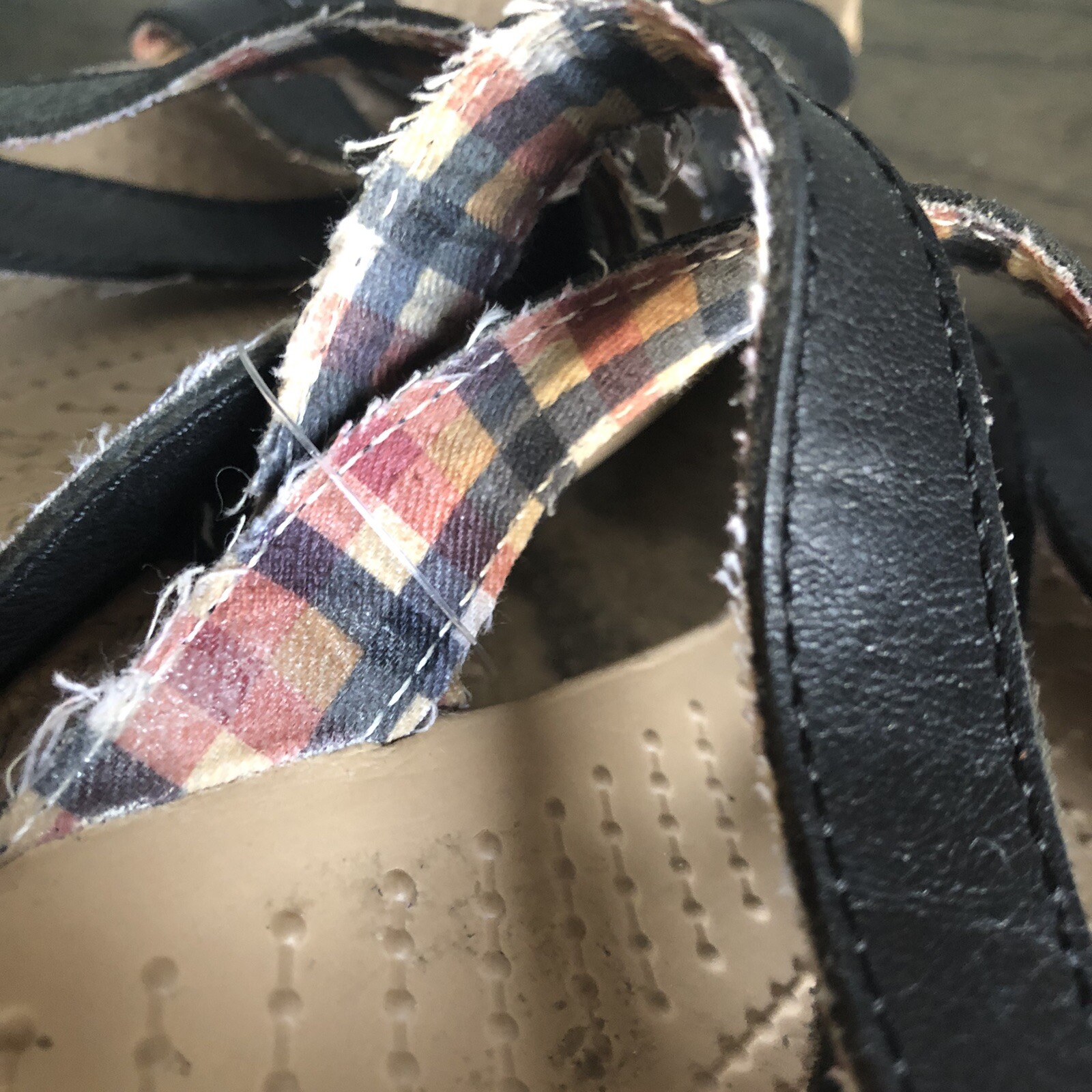 Crocs Womens Black Plaid Lined Strappy Cork Wedge San… Gem