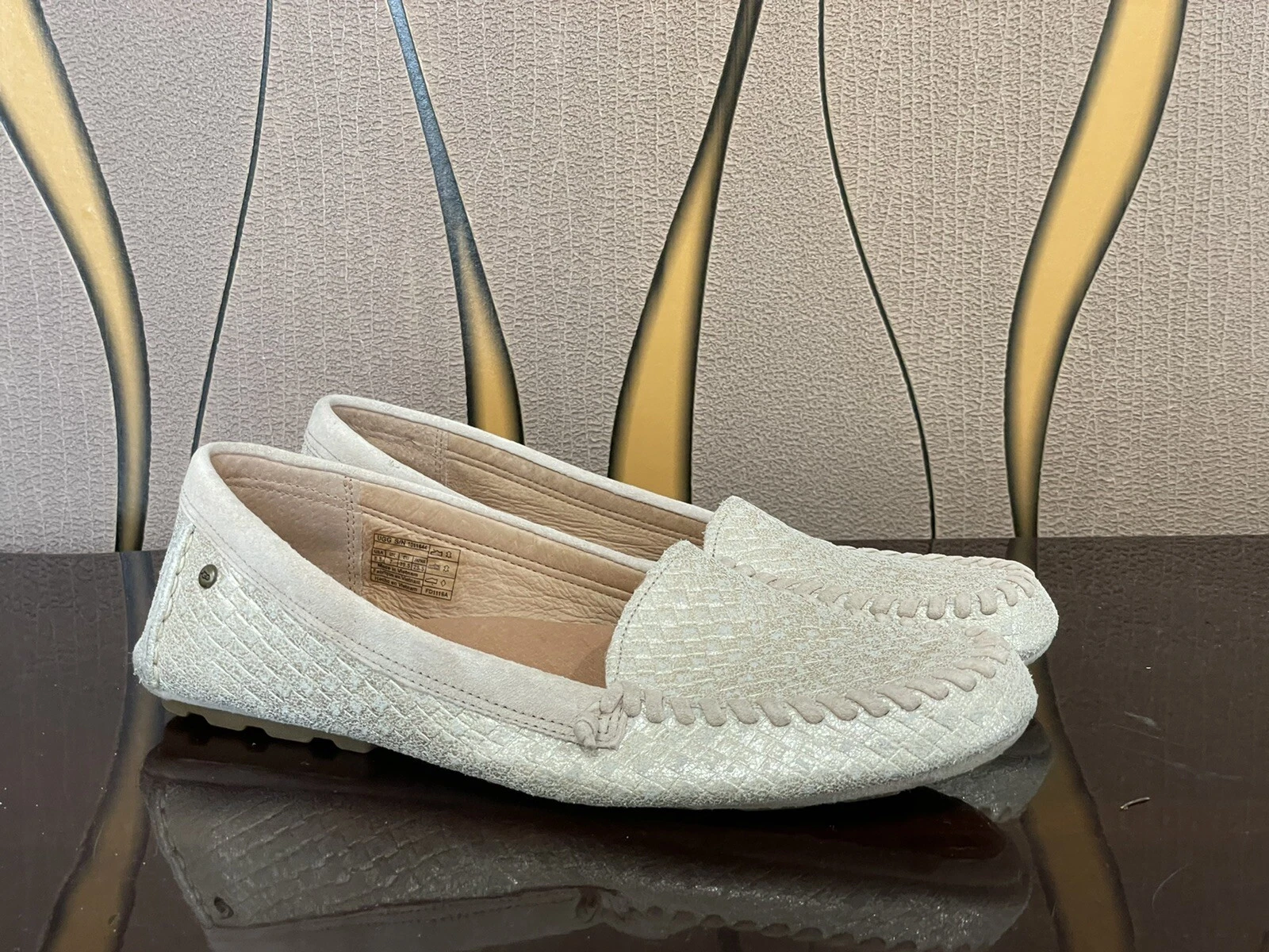 UGG Pantofole Mocassino Cestino Oro Metallizzato Donna Taglia: 8 5 (1011644). A80