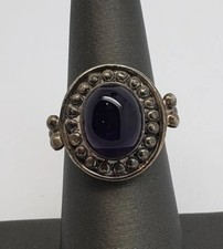 VINTAGE INDIA STERLING SILVER AND AMETHYST RING SIZE 8